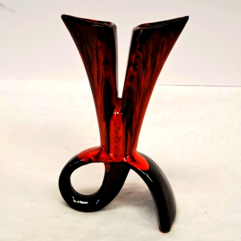 Vintage "Evangeline Ware" double bud vase made in Quebec
